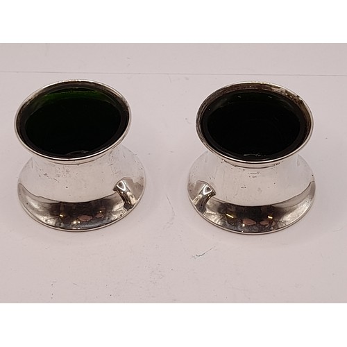 543 - Two Silver Hallmarked Salts with green glass liners, total weight with liners removed 31.6 grams (2)