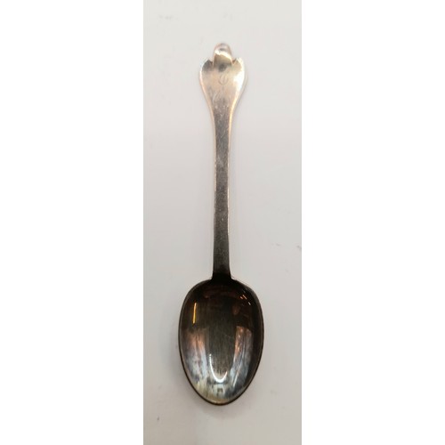 575 - Set of 6 Silver Hallmarked Spoons in  a Presentation Box, 40.8 grams