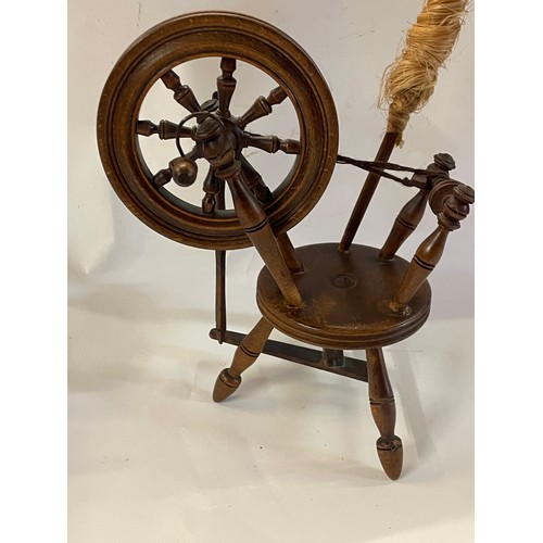 61 - Vintage Miniature Model Of Spinning Wheel. 28 cms To The Highest Point.