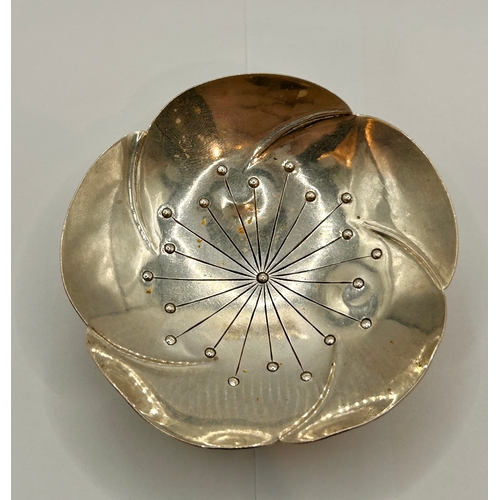 2 - Sterling Silver Decorative Three Footed Lotus Blossom Dish. 8cm x 2.5cm, 36.65Grams.