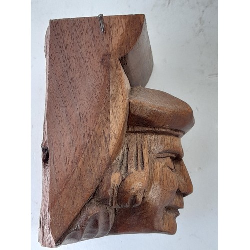 514 - Carved Wood Mans Head, 10cm x 7cm