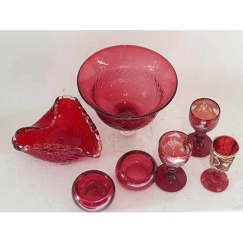 516 - 7 x Cranberry glass items to include Pedestal Bowl 13cm high x 14cm diameter