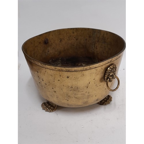 571 - Heavy Brass Planter with 2 x Lion Mask handles and Paw Feet, 15cm high x 24cm wide