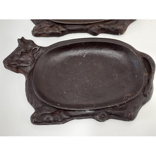 657 - 2 x Vintage Cast Iron Steak Plates, 32cm x 19cm