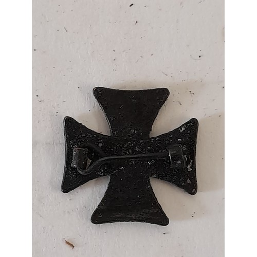 173 - WW2 Miniature Enamel  German Cross