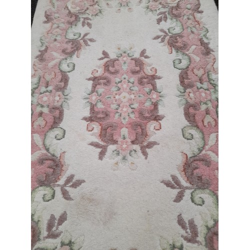 216 - Beige Ground Rug, 158cm x 93cm