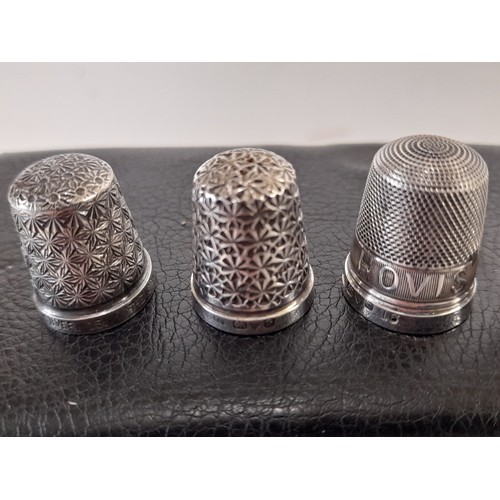 170B - 5 x Silver Thimbles one advertising HOVIS Bread