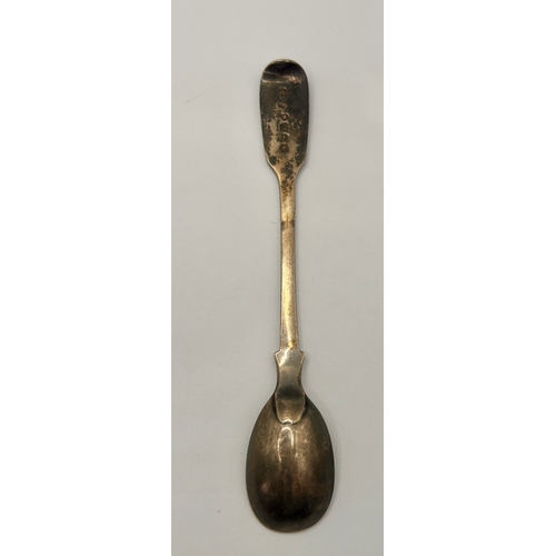 262 - Victorian Silver Hallmarked Tea Spoon. 13.5cm x 2cm, 19.5Grams.