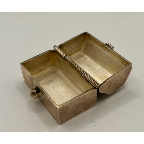 269 - Sterling Silver Stamped 925 Casket/Snuff box. 3cm x 2cm x 2cm, 23.5Grams.