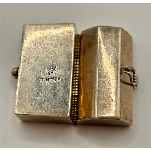 269 - Sterling Silver Stamped 925 Casket/Snuff box. 3cm x 2cm x 2cm, 23.5Grams.