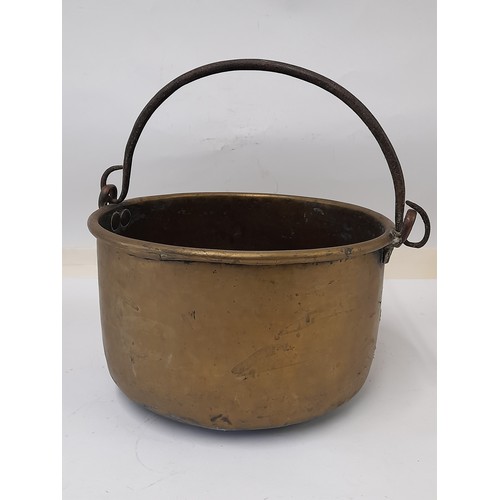198 - Brass cooking pot with Iron Swing Handle, 30cm x 19cm