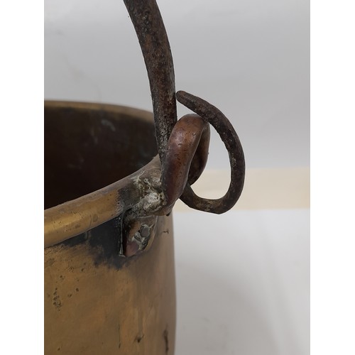 198 - Brass cooking pot with Iron Swing Handle, 30cm x 19cm
