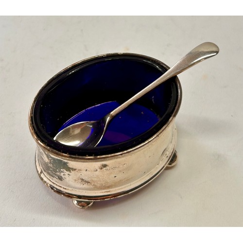 202 - Blue Glassed Silver Hallmarked Four Footed Salt Cellar To Include A Silver Hallmarked Spoon. 5.5cm x... 