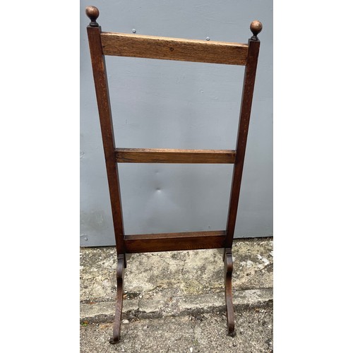 20 - Antique Valet Along With A Carved Wood Framed Screen. Screen Stands 173 cms High (2)