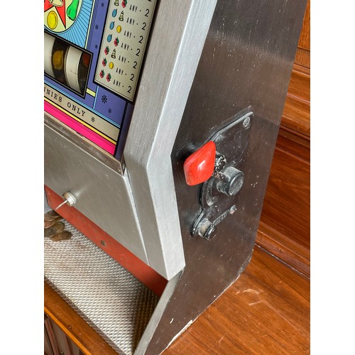 54 - Vintage One Arm Bandit / Fruit Machine 44 x 33 x 73 cms