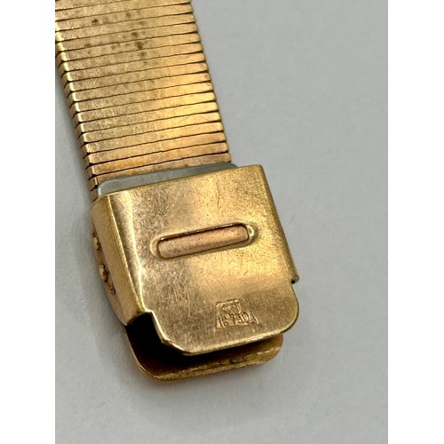 100 - 18Ct Gold Stamped 750 Omega Sea master Watch Along With 18Ct Gold Strap.  55.7Grams. 23cm.