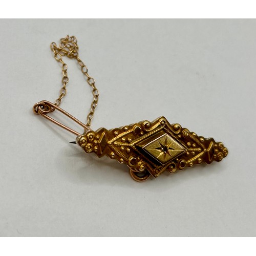 106 - 9Ct Gold Decorative Pin Broach 4cm, 2.41Grams.