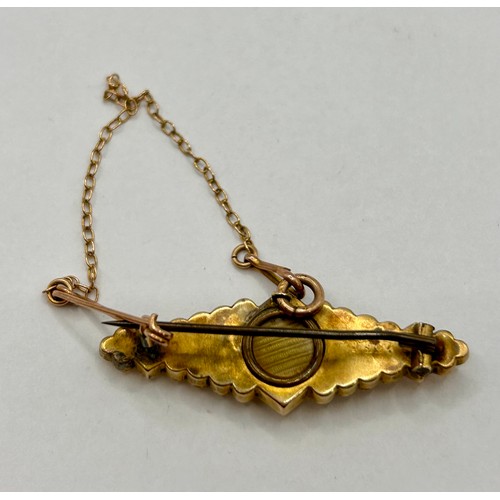 106 - 9Ct Gold Decorative Pin Broach 4cm, 2.41Grams.