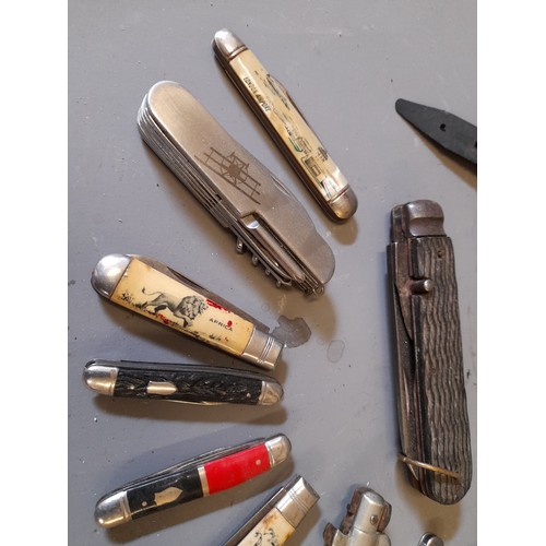 69 - 10 x Vintage Knives to include 6 Pen Knives, Multi Tool Knife and a Sheath Knife
