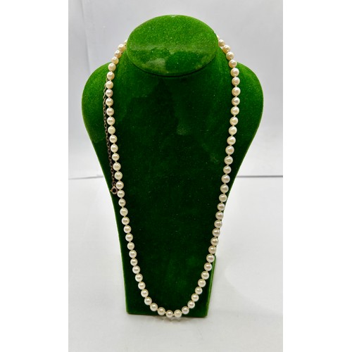 160A - 9Ct Gold Pearl Stone Set Ladies Necklace. 42cm Link To Link.