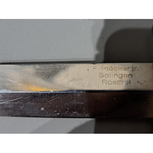 7 x Knives of various design to include Solingen