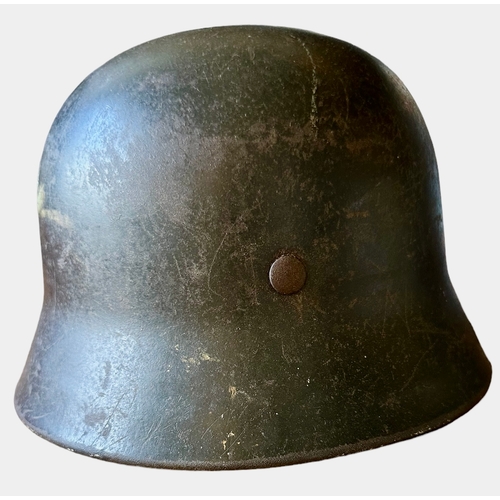 163 - WWII German M40 Helmet ET64 Otto Gehrckens Chinstrap