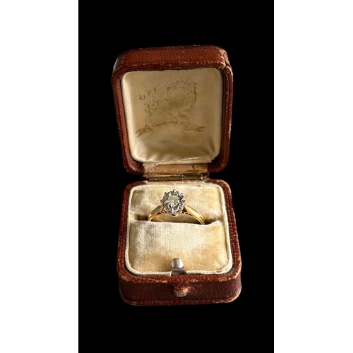 372 - 18ct Gold Illusion Set Diamond Solitaire
Weight 3.7g