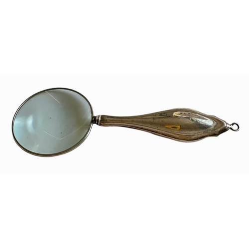 59 - Silver Handled Magnifying Glass Chester 1913 Size 12cm