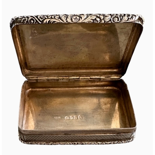 121 - George IV Silver Snuff Box London 1824 Size 7.5cm x 4.8cm x 2cm