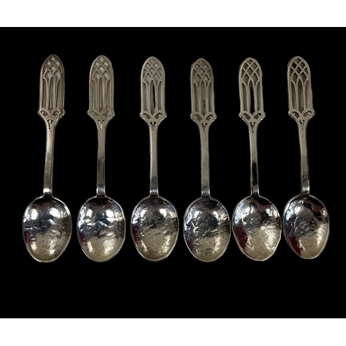 160 - Set of Arts & Crafts Silver Spoons Amy Sandheim. Box a/f.
Amy Alice Sandheim was a prominent British... 