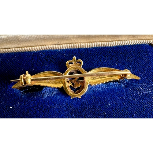 379 - 9ct Gold Fleet Air Arm Sweetheart Brooch Weight 3.3g