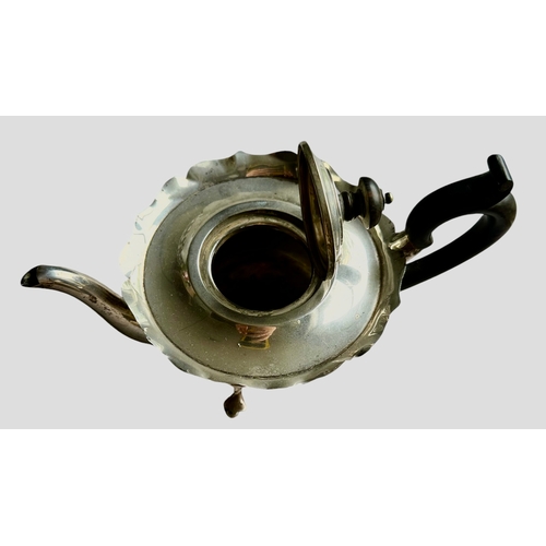 41 - Silver Bachelors Teapot Birmingham 1911 Total Weight 236g Size 11.5cm x 11.9cm