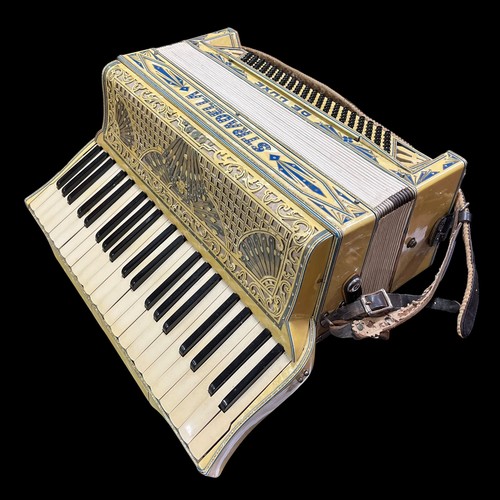 392 - Stradella De Luxe Piano Accordion