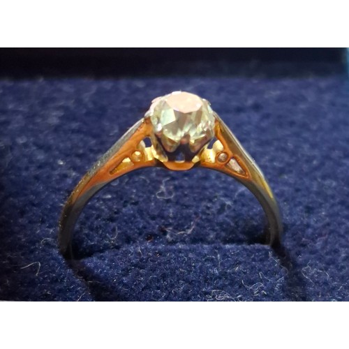 504 - 18ct Gold and Platinum Diamond Solitaire Ring Size Q