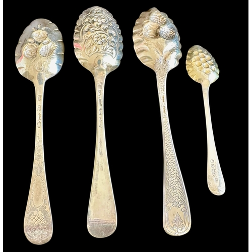 232 - 4 Georgian Berry Spoons Weight 177g