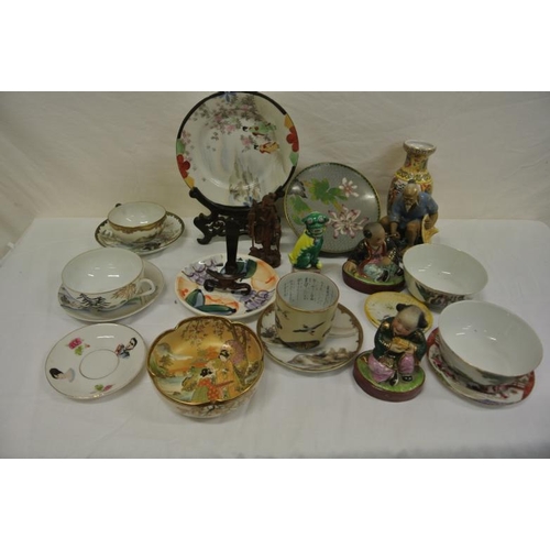 1 - Assorted lot of porcelain, etc., in box
