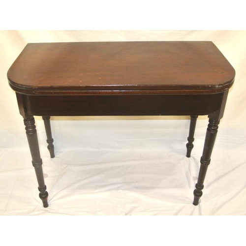 15 - Victorian mahogany tea table with fold-over top, rounded corners, gateleg support, on turned taperin... 