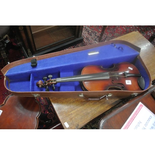 27 - Vintage violin in carrying case