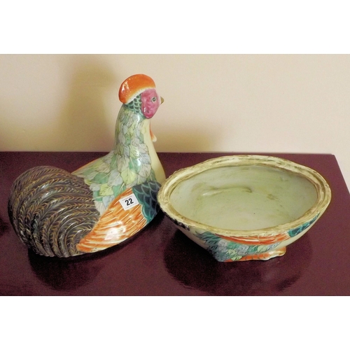 22 - Oriental porcelain hen shaped storage box with painted decoration