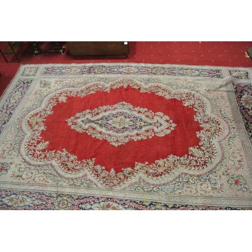 158 - Large red ground Iranian Kerman carpet with foliate pattern 420 x 274cm