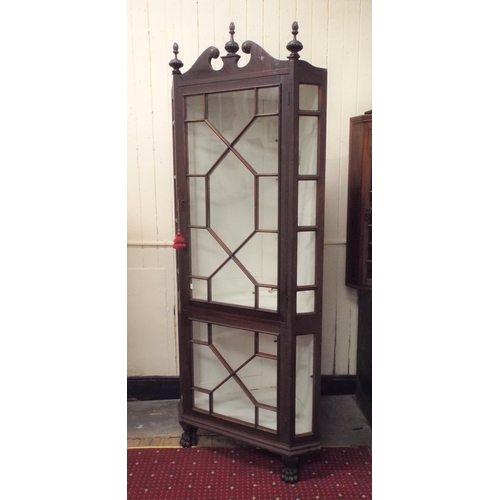 252 - Georgian style mahogany corner display cabinet with scroll top, astragal glazed doors, on lion claw ... 