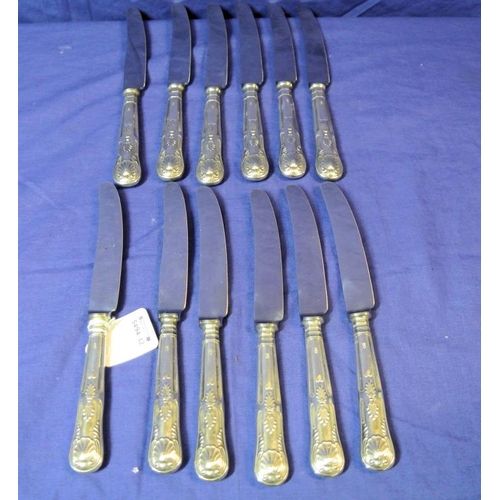 104 - Set of twelve Sheffield silver Kings Pattern handled knives, dated 1972, 662g