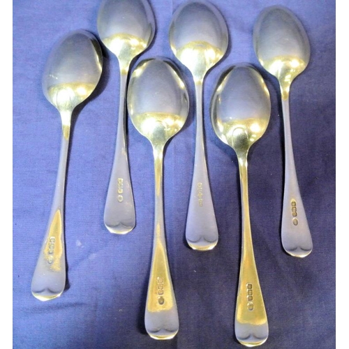 105 - Set of six Sheffield silver tablespoons, dated 1925, 287g