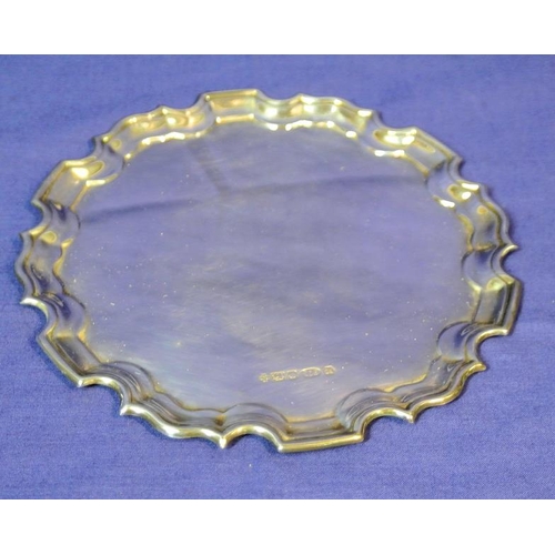 122 - Sheffield silver salver with wavy raised rim, 150g