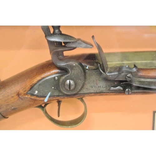 260 - Blunderbuss made by Robert Tomlinson, gunsmith, Dublin. The Tomlinson firm commenced business as gun... 