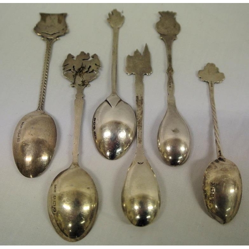 53 - Six Birmingham and Continental Souvenir spoons with heraldic shaped tops, total weight 85g