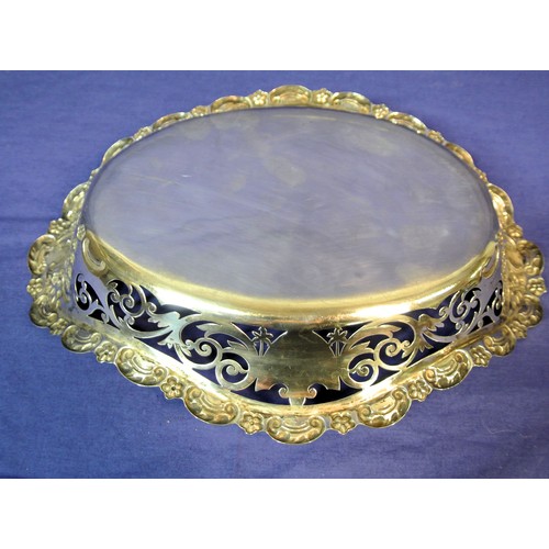 172 - Edwardian Birmingham silver oval dish with ornate scroll, shell and pierced decoration, dated 1901 4... 