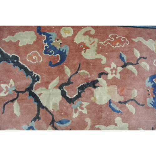 82 - Persian style rug with branch decoration 185 x 123 cm