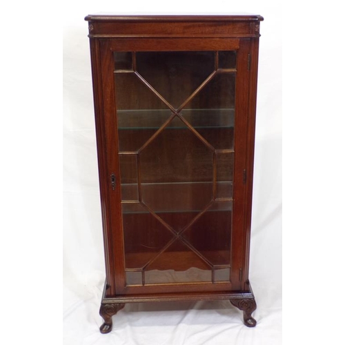 171 - Edwardian mahogany small display cabinet with astragal glazed doors, glass shelving, cabriole legs w... 