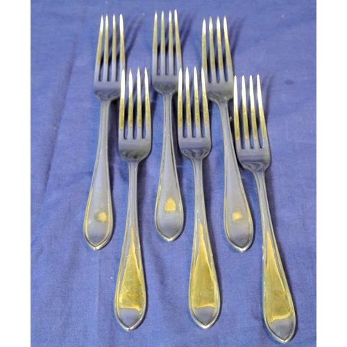 261 - Set of six Sheffield silver dinner forks with angular handles, dated 1931, 302g